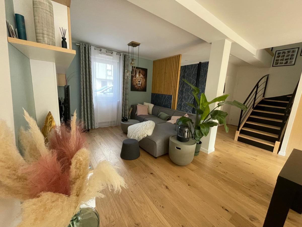Agreable Maison Neuve Angers Centre-Madeleine エクステリア 写真
